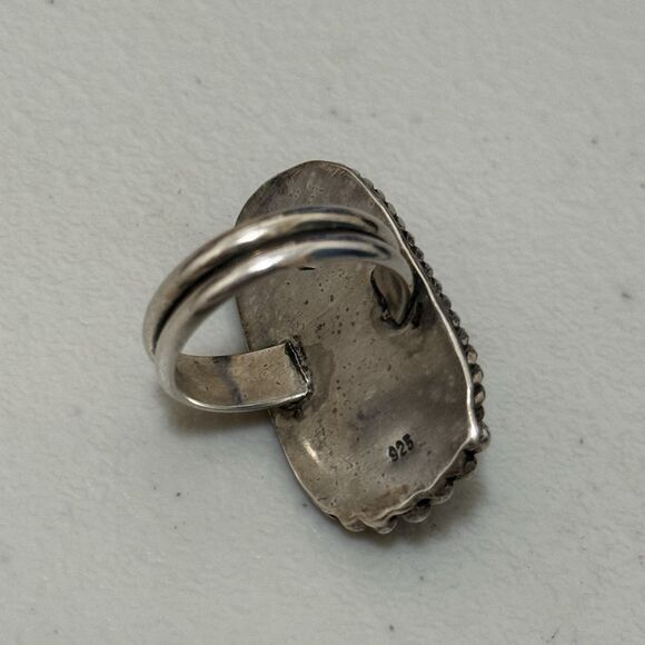 Southwestern Spiny Signed Sterling Size 8 1/2 Ring - Picture 4 of 4